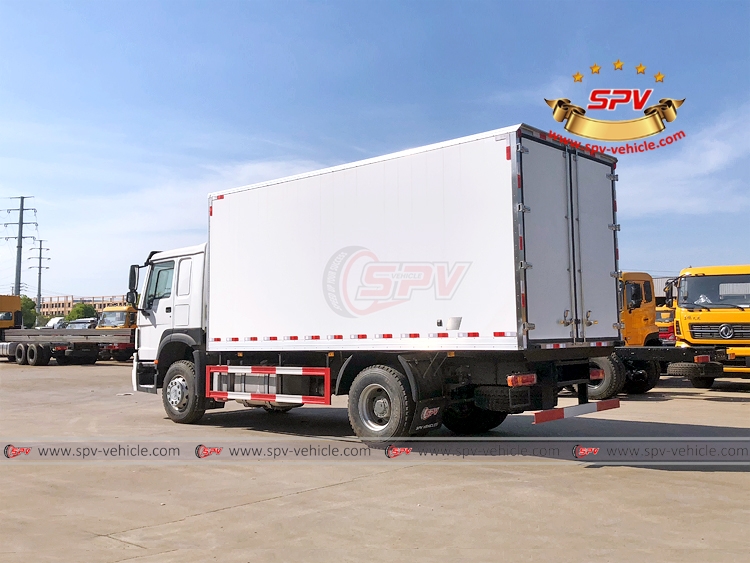 10 Tons Isothermal Van Truck Sinotruk - LB 10 Tons Isothermal Van Truck Sinotruk - LB